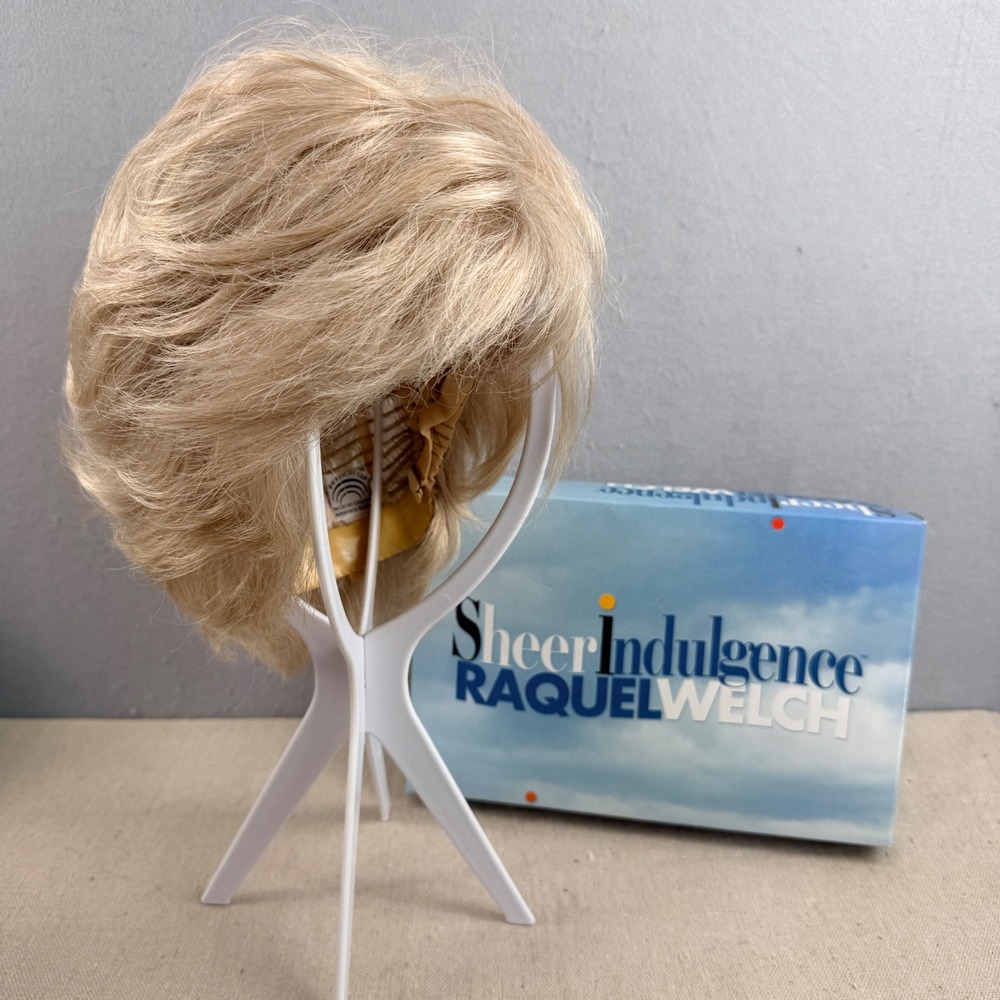 Raquel Welch Sheer Indulgence Wig Short Layered Shag Blonde Memory Cap w/ Box
